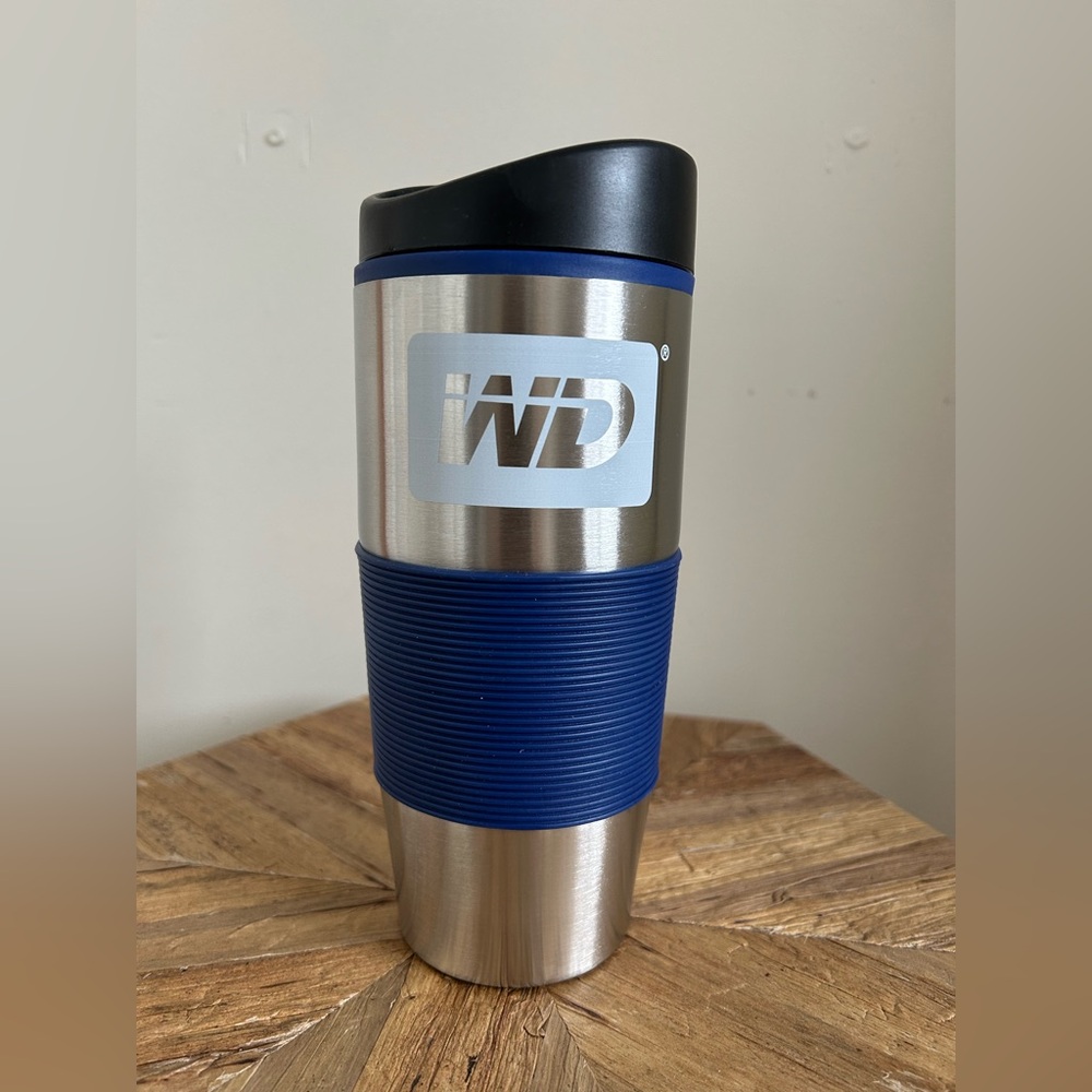 WD Blue and Silver Insulated Travel Mug with sip lid